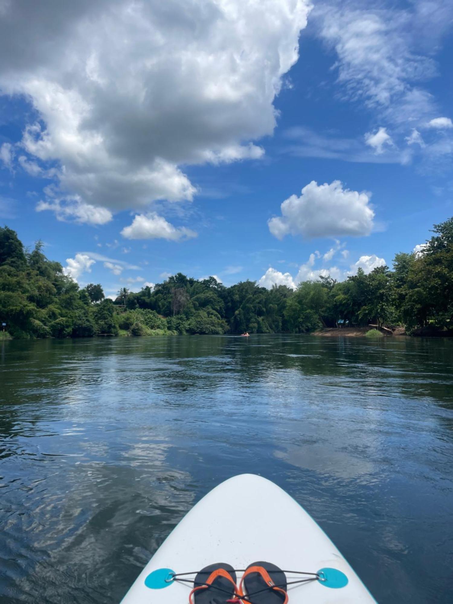 Revolution Kanchanaburi Adventure Hq Ban Chuk Kum Eksteriør bilde